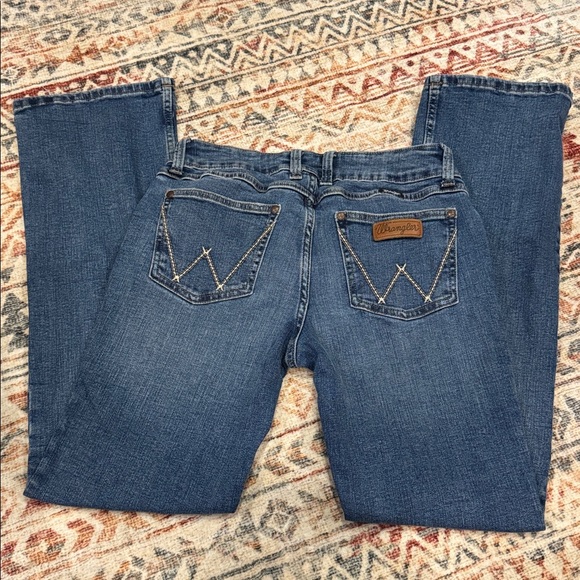 Wrangler Retro Mae Women's Classic Blue Boot Cut Jeans - Picture 6 of 13